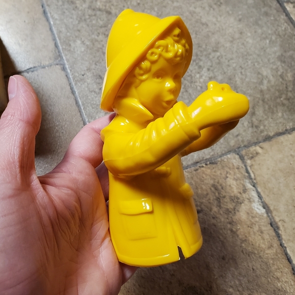 NWB Vintage Avon Tug A Brella  Bottle - Picture 6 of 13